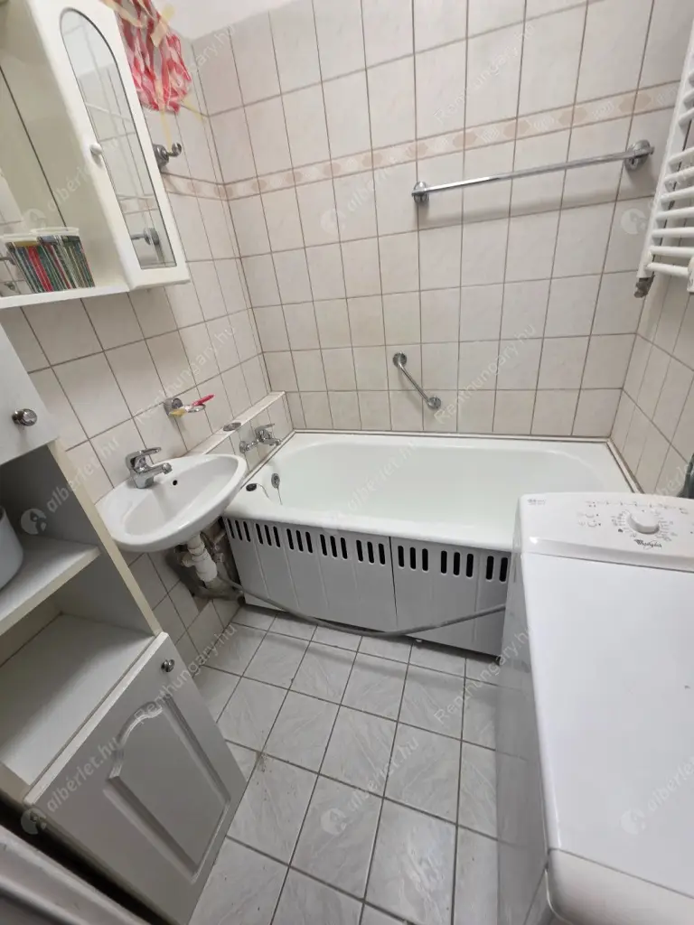 Kiadó albérlet 200000 Ft/hó áron: Budapest, XI. kerület  Etele út. Mérete: 50 nm, 2 szobás | Alberlet.hu - 6599217