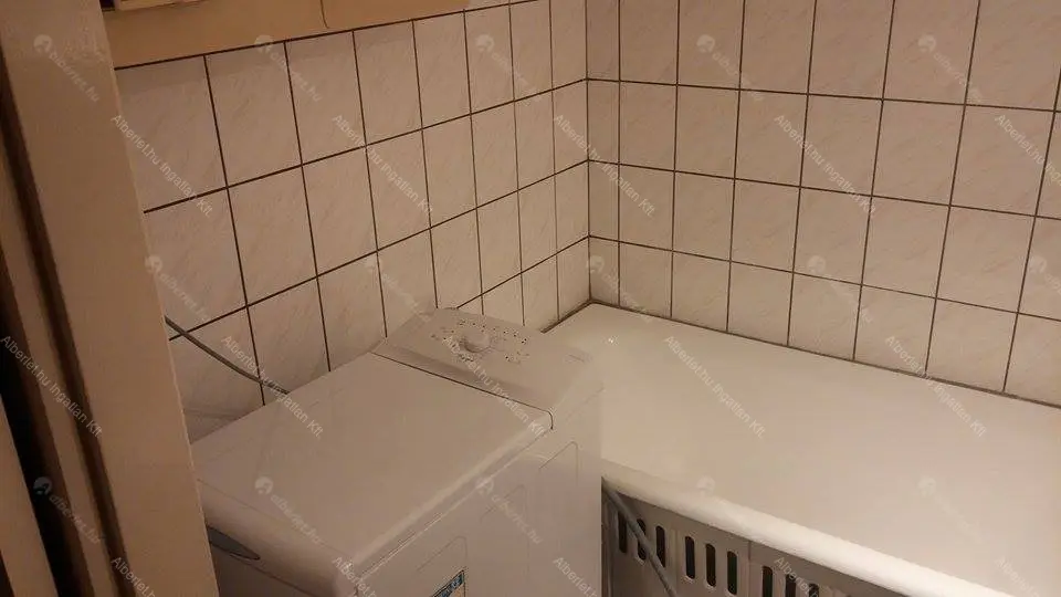 Kiadó albérlet 240000 Ft/hó áron: Budapest, XI. kerület  Etele út. Mérete: 51 nm, 2 szobás | Alberlet.hu - 6648443