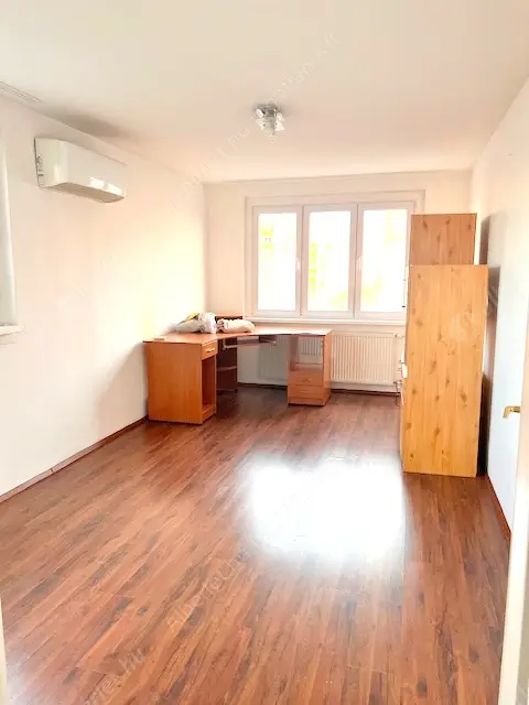 Kiadó albérlet 220000 Ft/hó áron: Budapest, XI. kerület  Etele út. Mérete: 52 nm, 2 szobás | Alberlet.hu - 6618202