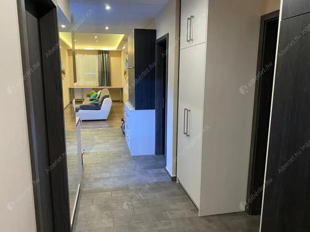 Kiadó albérlet 399000 Ft/hó áron: Budapest, XI. kerület  Fehérvári út. Mérete: 101 nm, 4 szobás | Alberlet.hu - 6570525