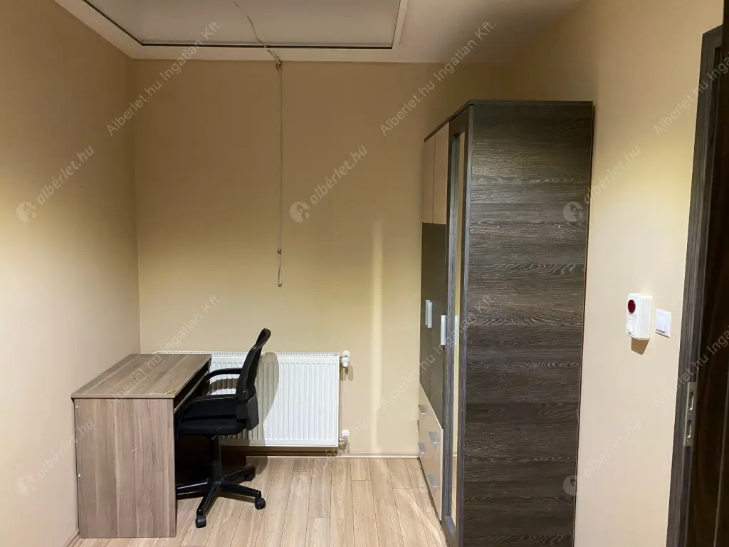 Kiadó albérlet 399000 Ft/hó áron: Budapest, XI. kerület  Fehérvári út. Mérete: 101 nm, 4 szobás | Alberlet.hu - 6570528