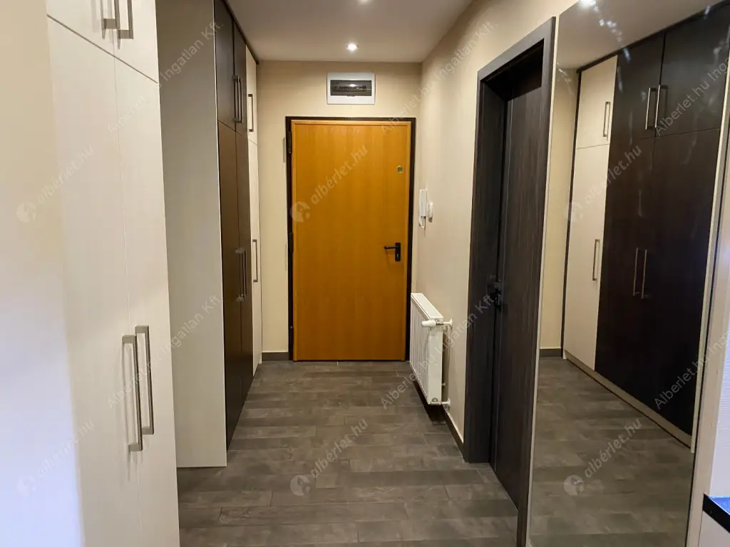 Kiadó albérlet 399000 Ft/hó áron: Budapest, XI. kerület  Fehérvári út. Mérete: 101 nm, 4 szobás | Alberlet.hu - 6570531