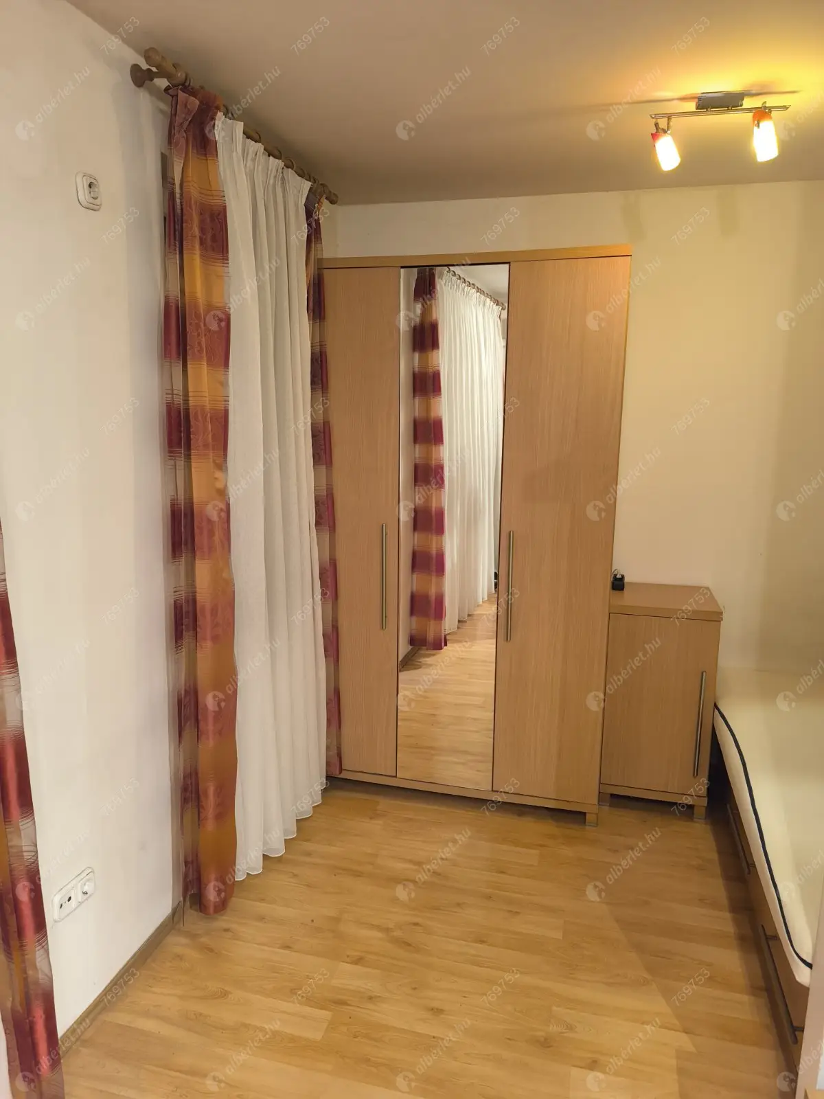 Kiadó albérlet 199000 Ft/hó áron: Budapest, XI. kerület  Fehérvári út. Mérete: 33 nm, 1 szobás | Alberlet.hu - 6568348