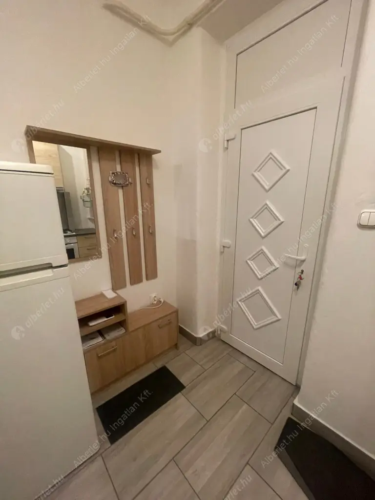 Kiadó albérlet 245000 Ft/hó áron: Budapest, XI. kerület  Fehérvári út. Mérete: 44 nm, 2 szobás | Alberlet.hu - 6570293