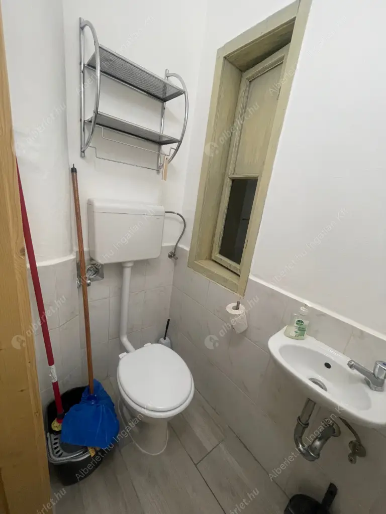 Kiadó albérlet 245000 Ft/hó áron: Budapest, XI. kerület  Fehérvári út. Mérete: 44 nm, 2 szobás | Alberlet.hu - 6570298