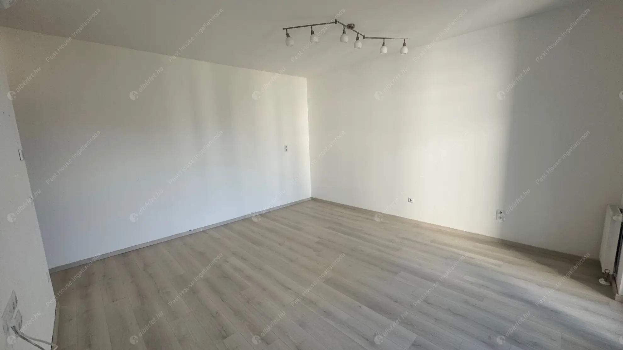 Kiadó albérlet 240000 Ft/hó áron: Budapest, XI. kerület  Garda utca. Mérete: 35 nm, 1 szobás | Alberlet.hu - 6592773