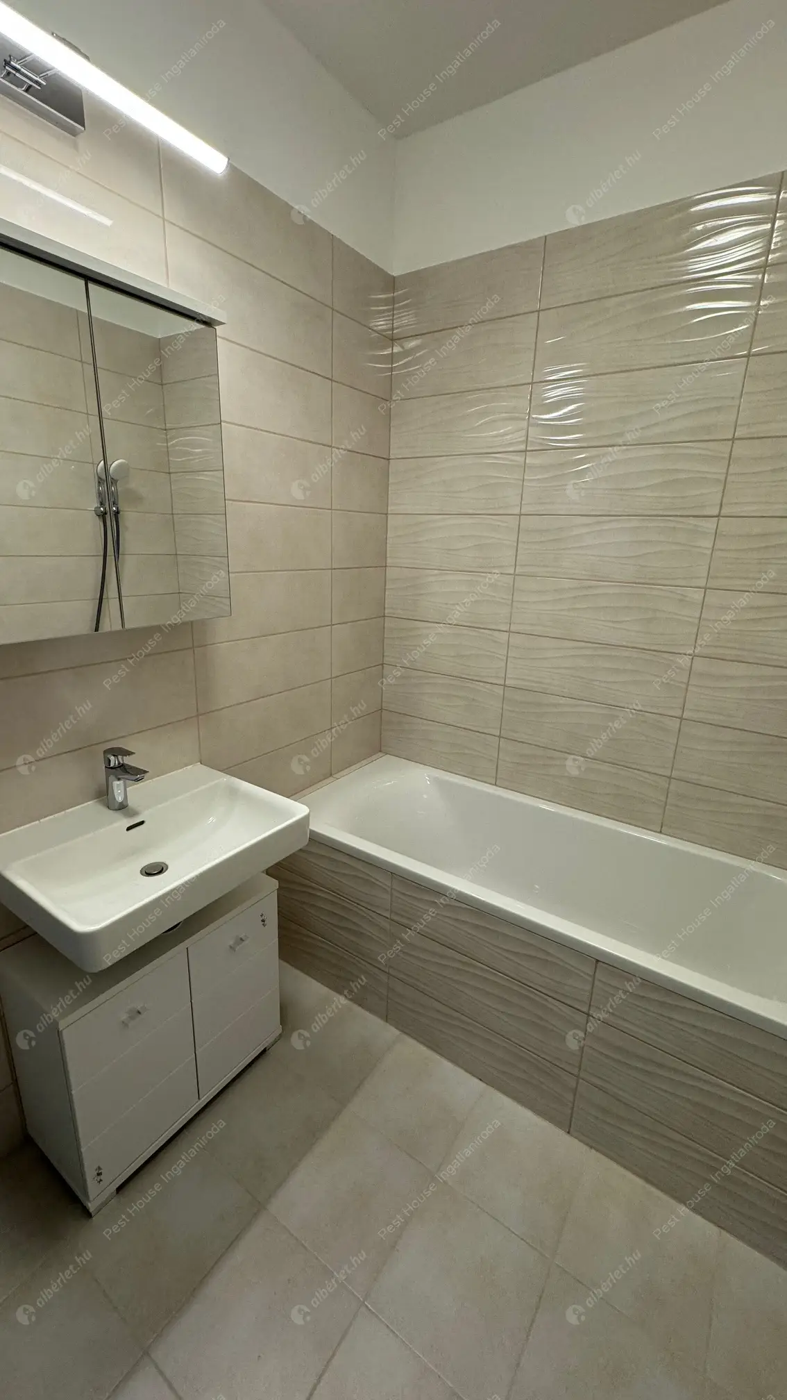 Kiadó albérlet 270000 Ft/hó áron: Budapest, XI. kerület  Garda utca. Mérete: 36 nm, 2 szobás | Alberlet.hu - 6593106