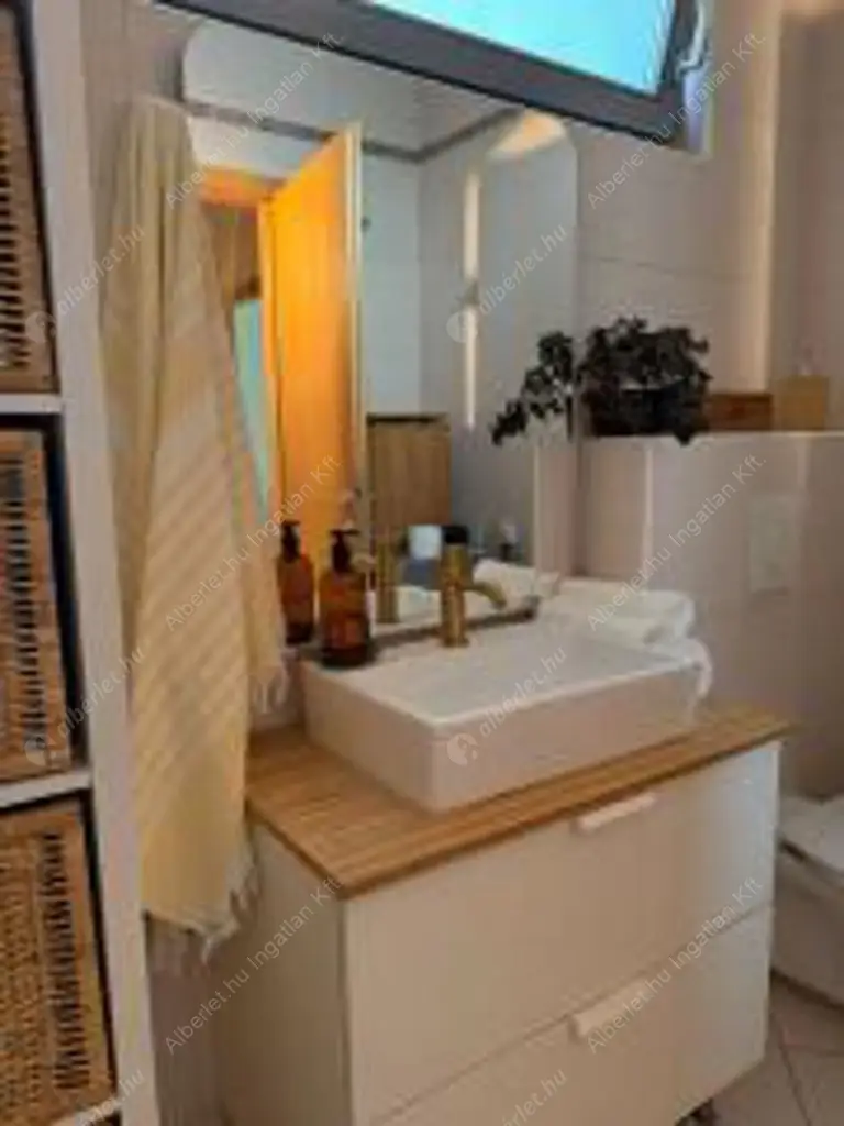 Kiadó albérlet 600000 Ft/hó áron: Budapest, XI. kerület  Gombócz Zoltán utca. Mérete: 60 nm, 3 szobás | Alberlet.hu - 6514611
