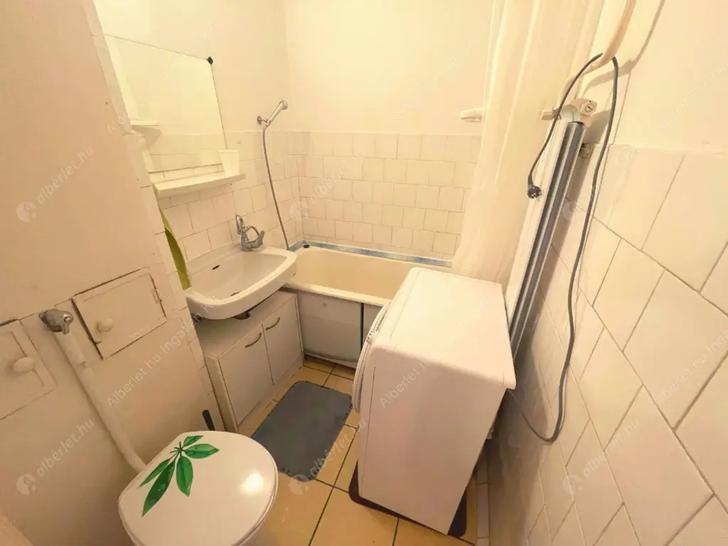 Kiadó albérlet 250000 Ft/hó áron: Budapest, XI. kerület  Hadak útja. Mérete: 33 nm, 1 szobás | Alberlet.hu - 5680491