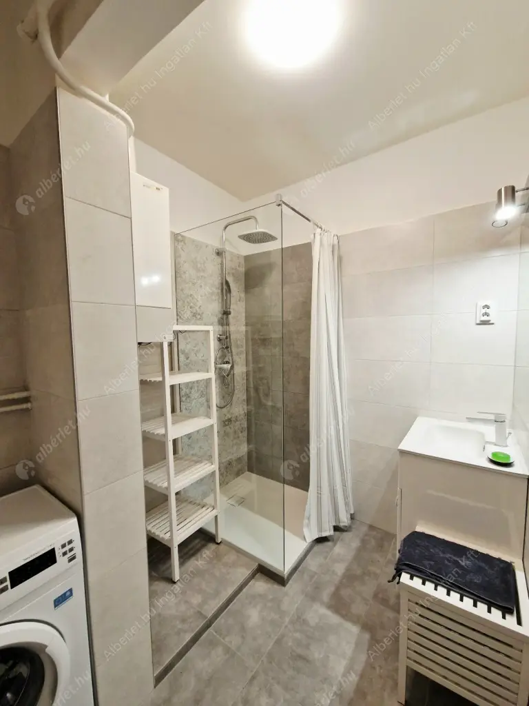 Kiadó albérlet 260000 Ft/hó áron: Budapest, XI. kerület  Halmi utca. Mérete: 42 nm, 1 szobás | Alberlet.hu - 6612411