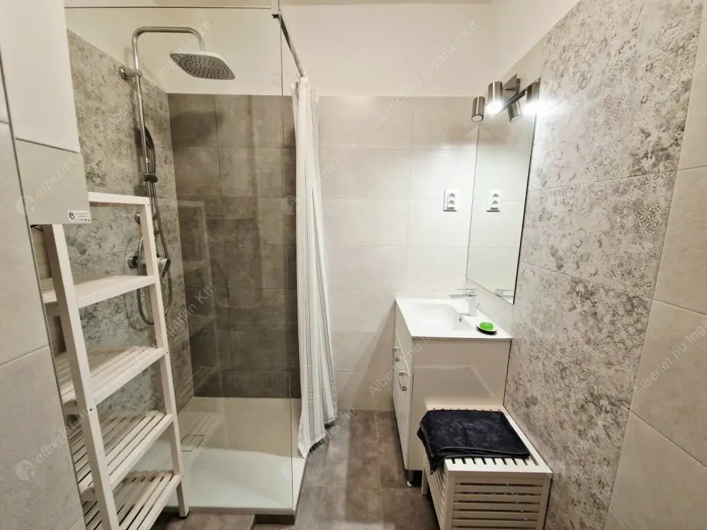 Kiadó albérlet 260000 Ft/hó áron: Budapest, XI. kerület  Halmi utca. Mérete: 42 nm, 1 szobás | Alberlet.hu - 6612412