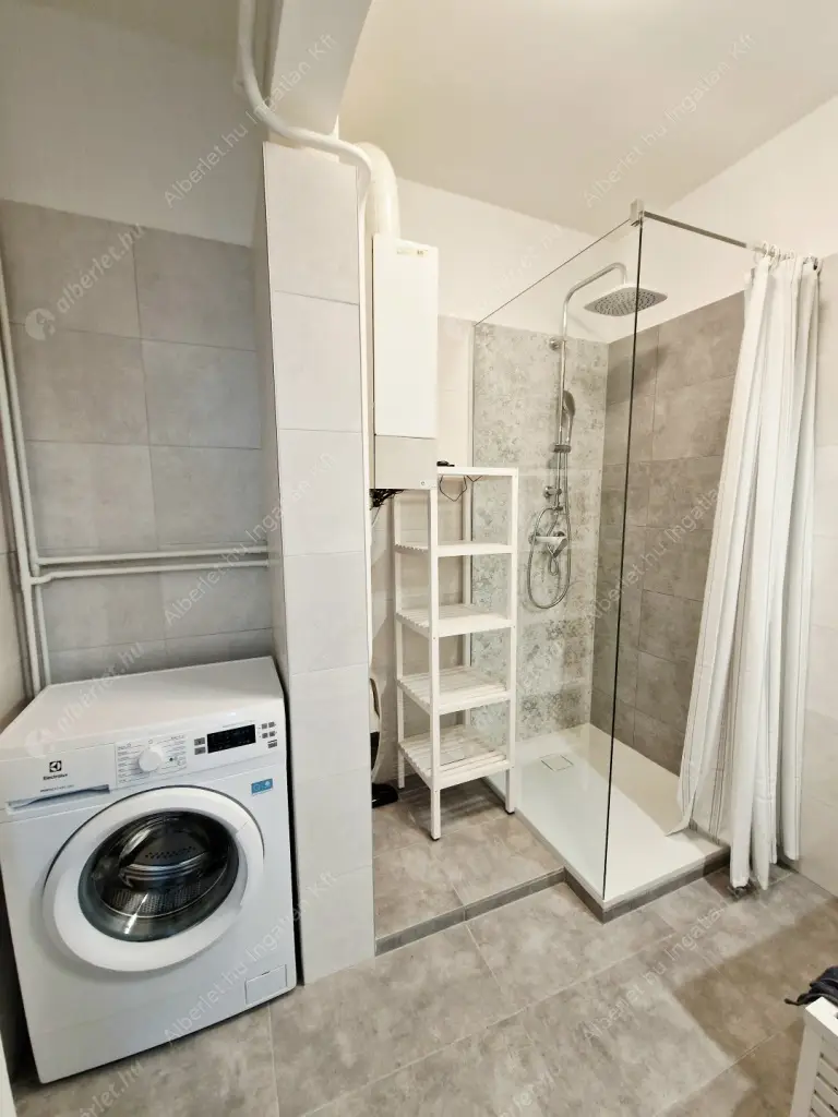 Kiadó albérlet 260000 Ft/hó áron: Budapest, XI. kerület  Halmi utca. Mérete: 42 nm, 1 szobás | Alberlet.hu - 6612416