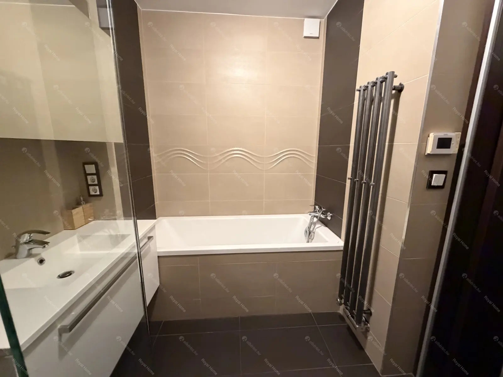 Kiadó albérlet 660000 Ft/hó áron: Budapest, XI. kerület  Iglói utca. Mérete: 86 nm, 3 szobás | Alberlet.hu - 6656693