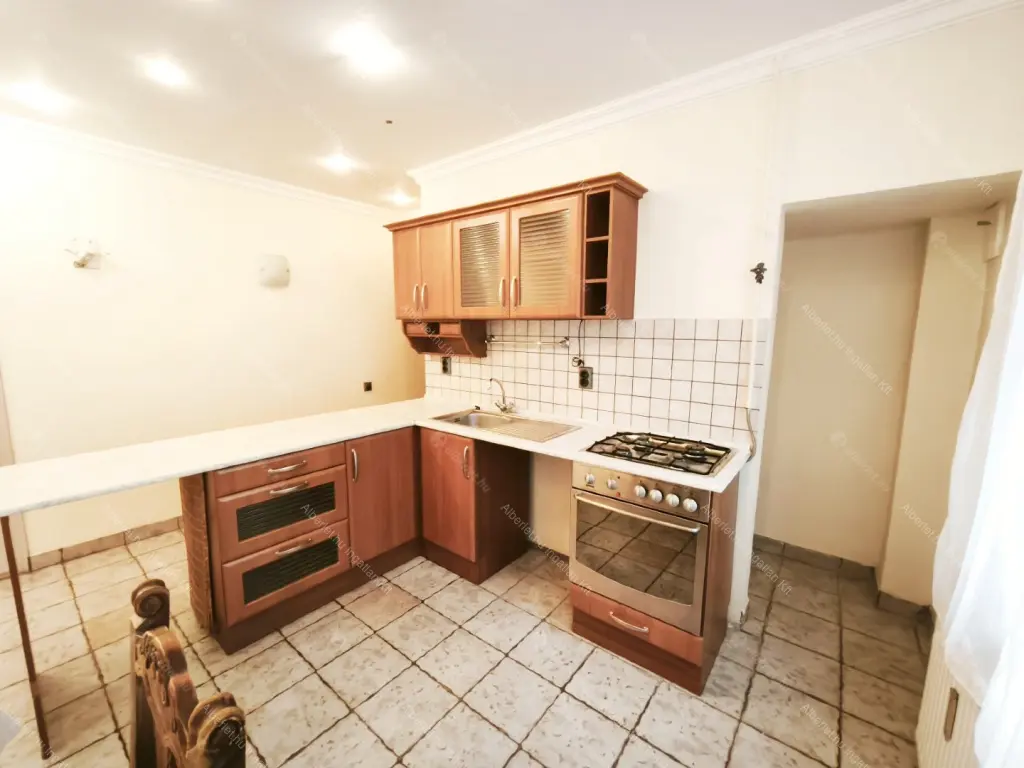 Kiadó albérlet 215000 Ft/hó áron: Budapest, XI. kerület  Irinyi József utca. Mérete: 40 nm, 1 szobás | Alberlet.hu - 6640172