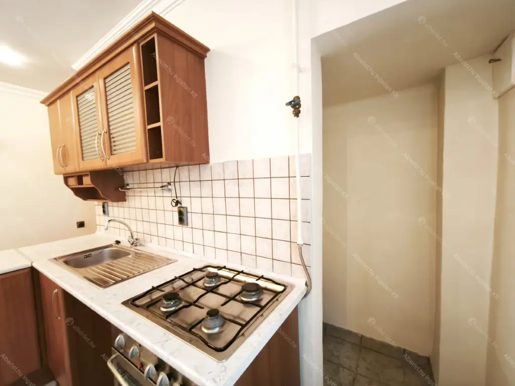 Kiadó albérlet 205000 Ft/hó áron: Budapest, XI. kerület  Irinyi József utca. Mérete: 40 nm, 1 szobás | Alberlet.hu - 6640659