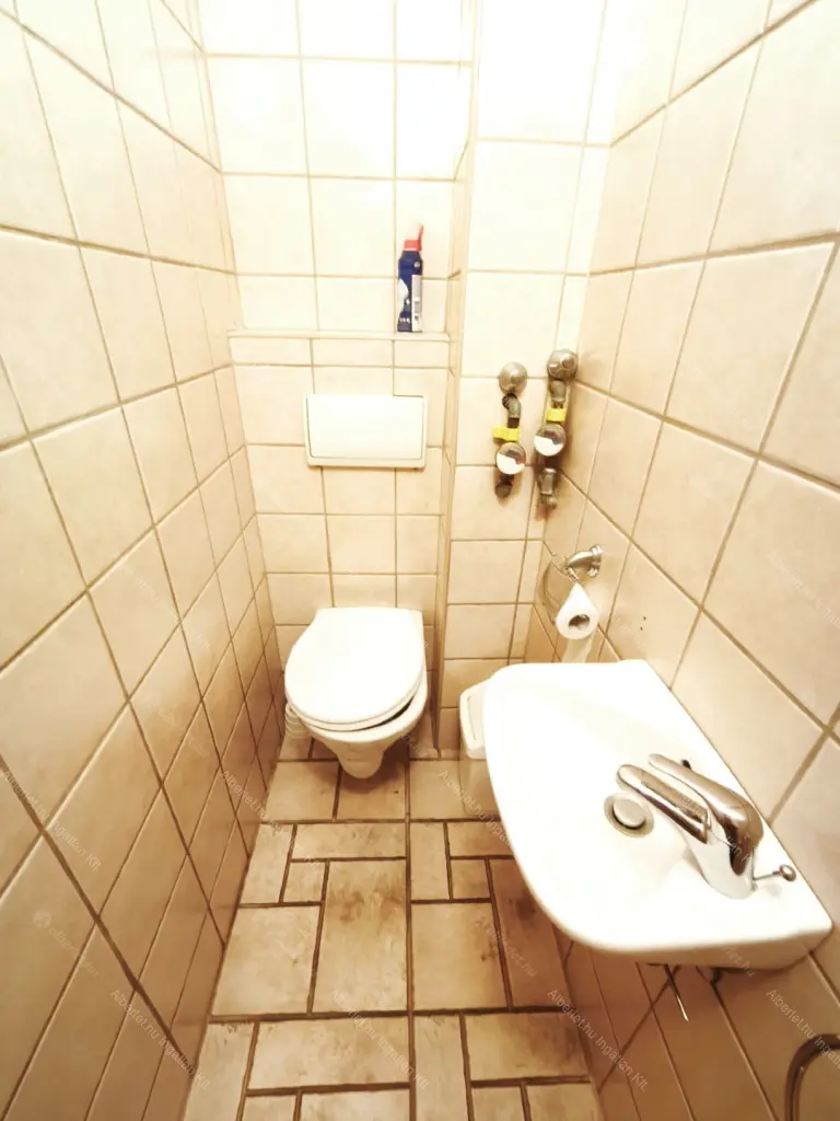 Kiadó albérlet 205000 Ft/hó áron: Budapest, XI. kerület  Irinyi József utca. Mérete: 40 nm, 1 szobás | Alberlet.hu - 6640676