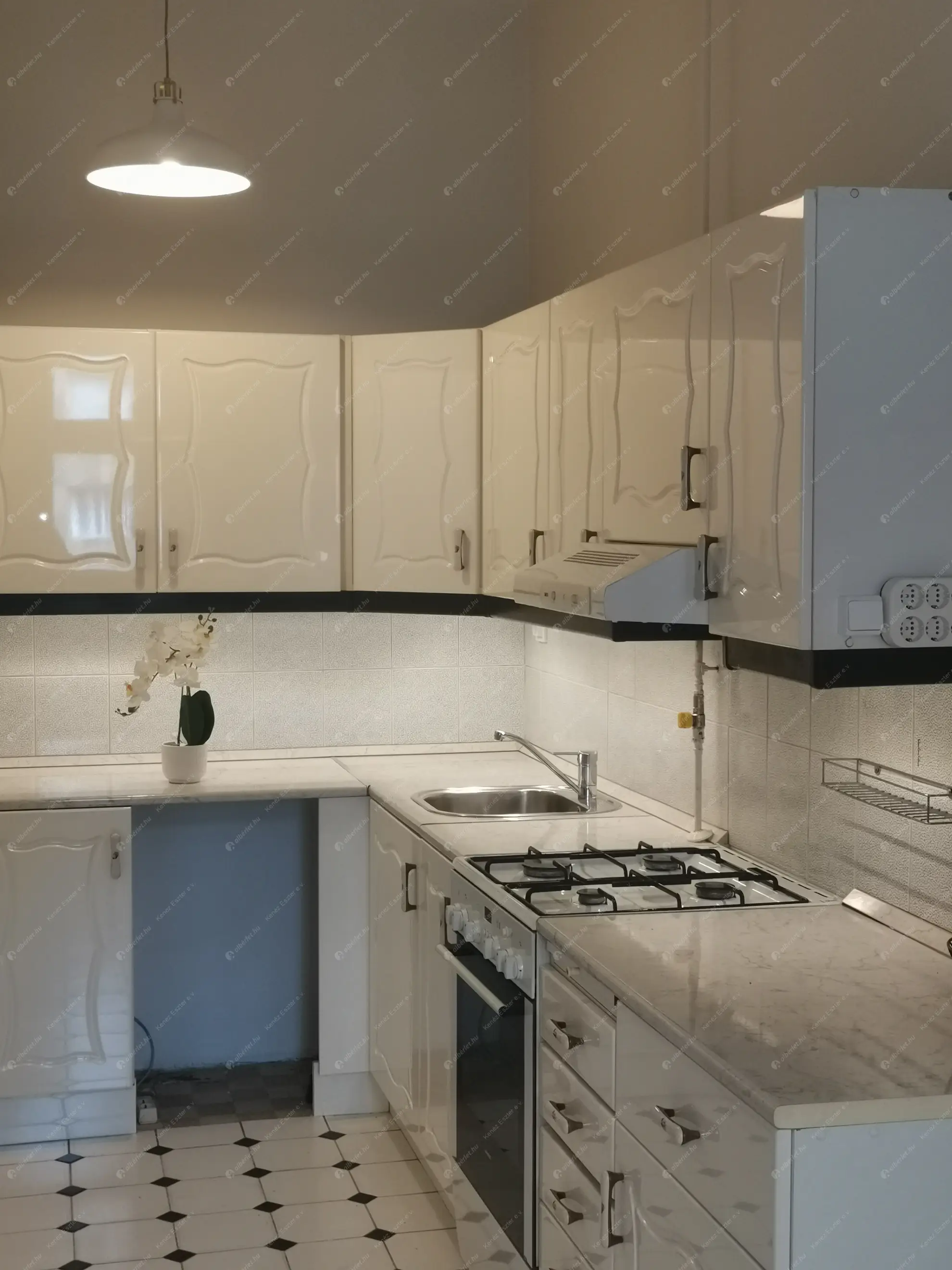 Kiadó albérlet 430000 Ft/hó áron: Budapest, XI. kerület  Irinyi József utca. Mérete: 88 nm, 2 szobás | Alberlet.hu - 6565864