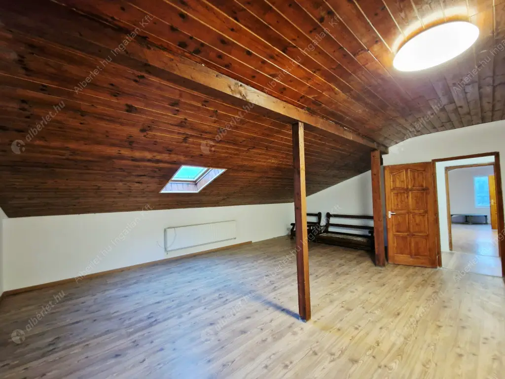 Kiadó albérlet 450000 Ft/hó áron: Budapest, XI. kerület  Kápolna út. Mérete: 108 nm, 3 szobás | Alberlet.hu - 6627113