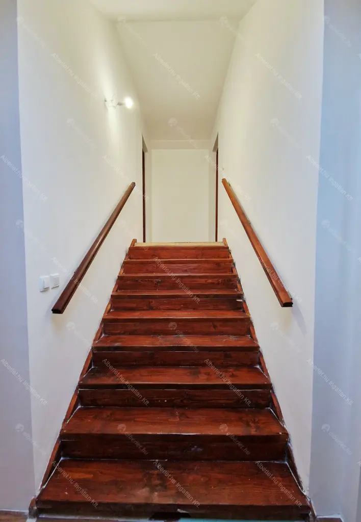 Kiadó albérlet 350000 Ft/hó áron: Budapest, XI. kerület  Kápolna út. Mérete: 108 nm, 3 szobás | Alberlet.hu - 6649960