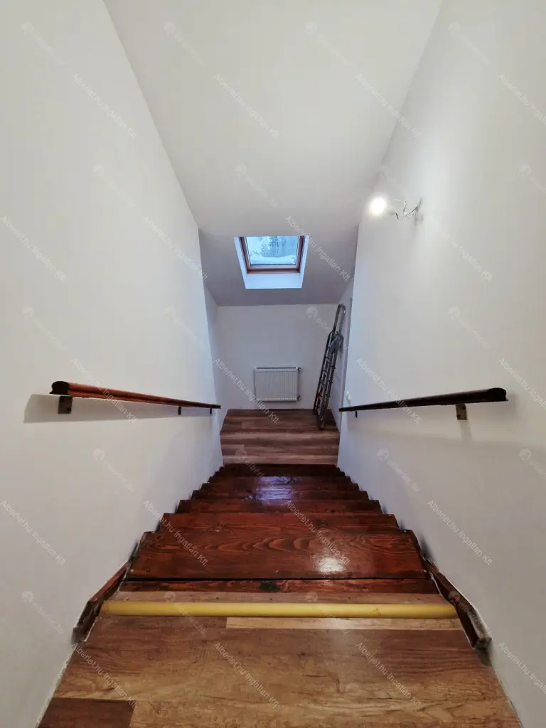 Kiadó albérlet 350000 Ft/hó áron: Budapest, XI. kerület  Kápolna út. Mérete: 108 nm, 3 szobás | Alberlet.hu - 6649972