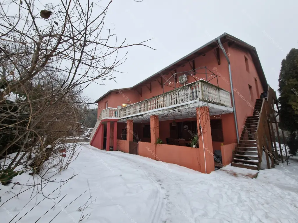 Kiadó albérlet 350000 Ft/hó áron: Budapest, XI. kerület  Kápolna út. Mérete: 108 nm, 3 szobás | Alberlet.hu - 6649974