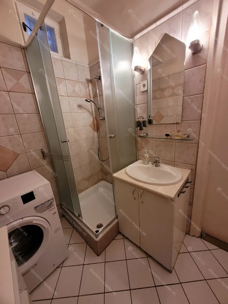 Kiadó albérlet 195000 Ft/hó áron: Budapest, XI. kerület  Karinthy Frigyes út. Mérete: 42 nm, 1 szobás | Alberlet.hu - 6686224