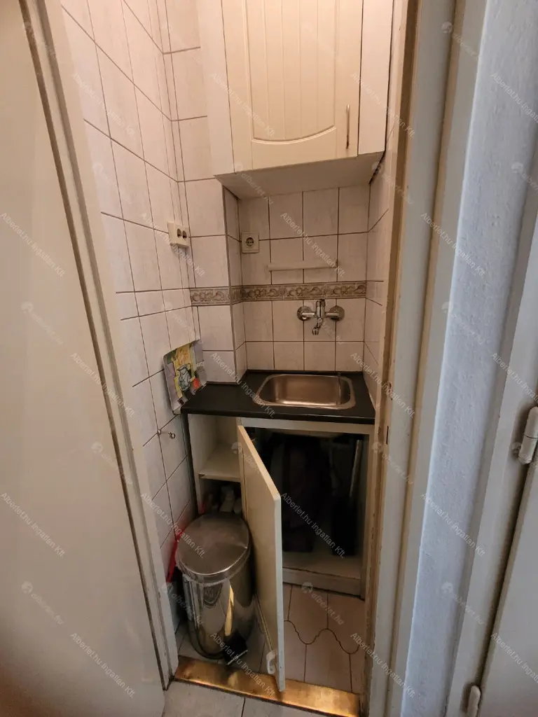 Kiadó albérlet 195000 Ft/hó áron: Budapest, XI. kerület  Karinthy Frigyes út. Mérete: 42 nm, 1 szobás | Alberlet.hu - 6702296