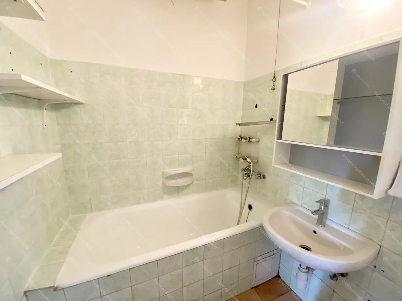 Kiadó albérlet 200000 Ft/hó áron: Budapest, XI. kerület  Karinthy Frigyes út. Mérete: 45 nm, 1 szobás | Alberlet.hu - 5398797