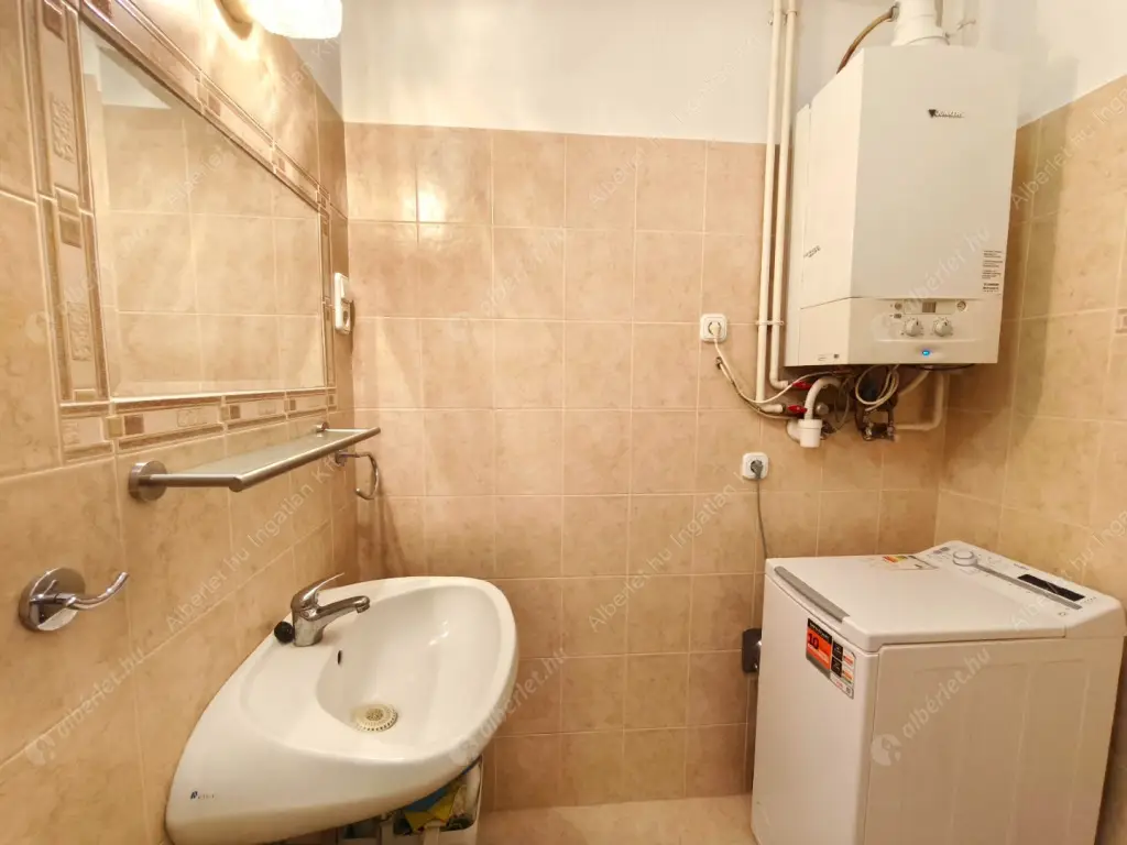 Kiadó albérlet 220000 Ft/hó áron: Budapest, XI. kerület  Karinthy Frigyes út. Mérete: 48 nm, 1 szobás | Alberlet.hu - 6529251