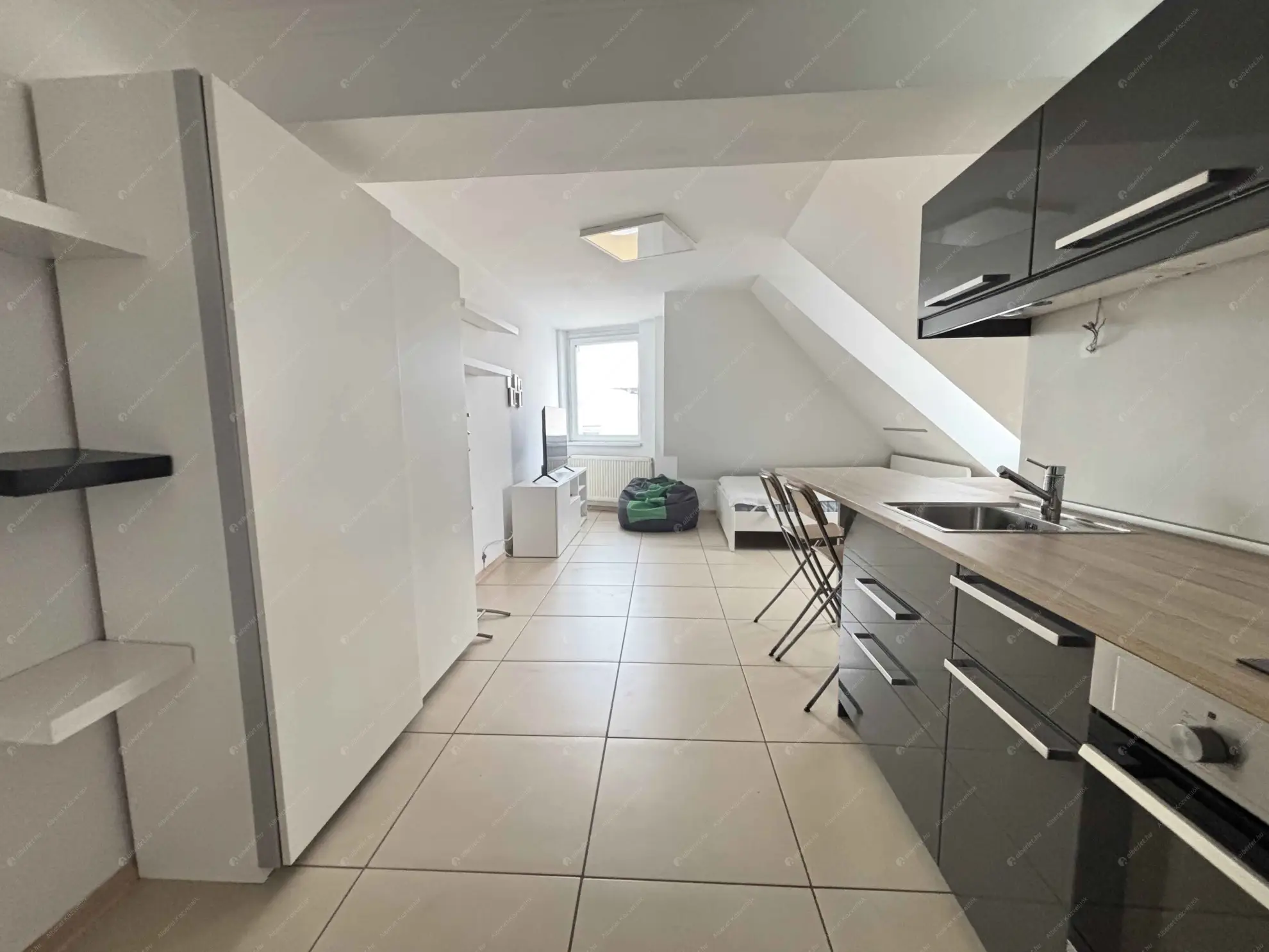 Kiadó albérlet 200000 Ft/hó áron: Budapest, XI. kerület  Karolina út. Mérete: 32 nm, 1 szobás | Alberlet.hu - 6628185