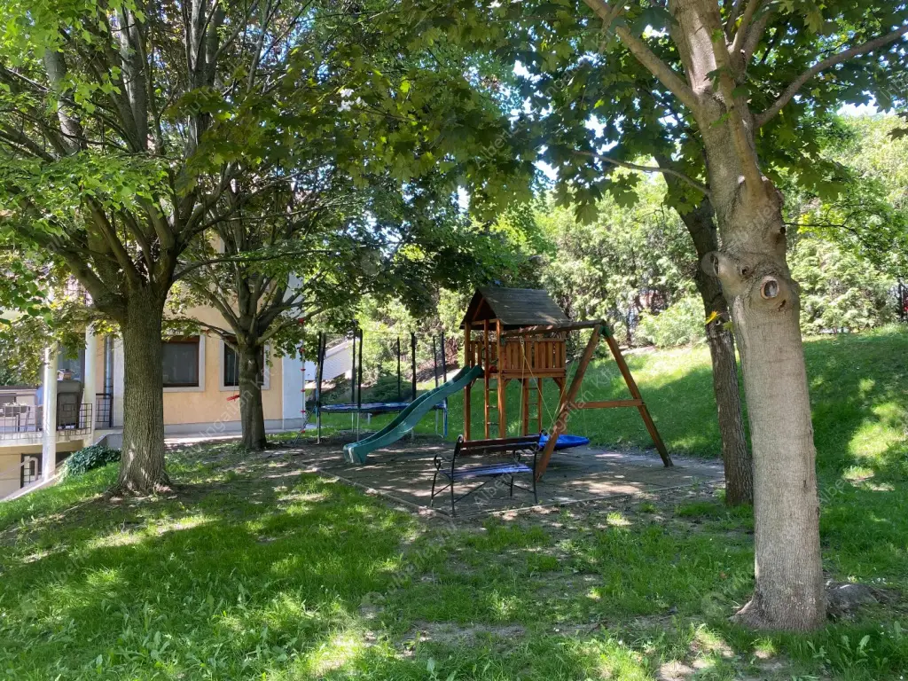 Kiadó albérlet 690000 Ft/hó áron: Budapest, XI. kerület  Kelenhegyi út. Mérete: 113 nm, 5 szobás | Alberlet.hu - 6630698