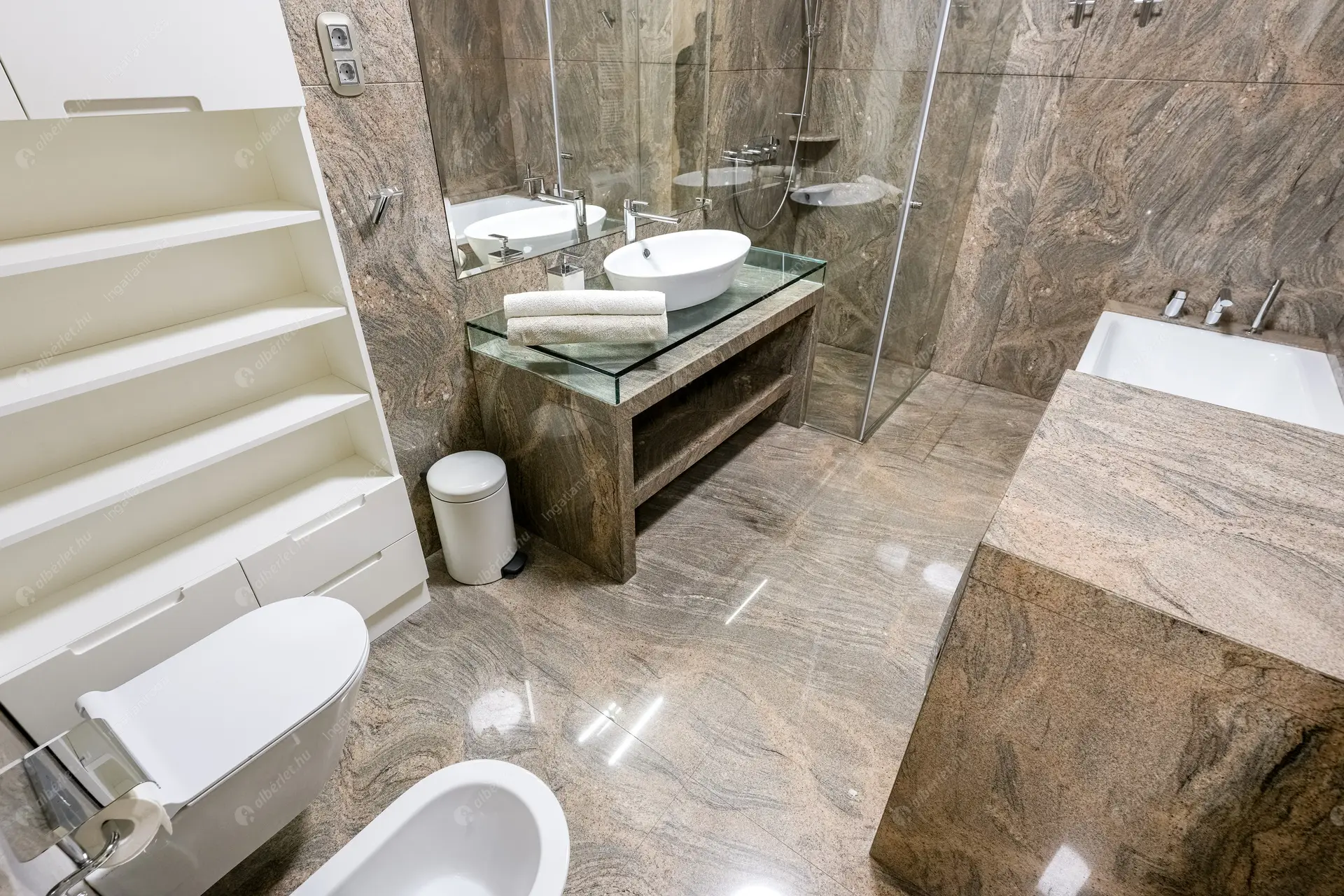 Kiadó albérlet 962000 Ft/hó áron: Budapest, XI. kerület  Kelenhegyi út. Mérete: 118 nm, 3 szobás | Alberlet.hu - 6422619