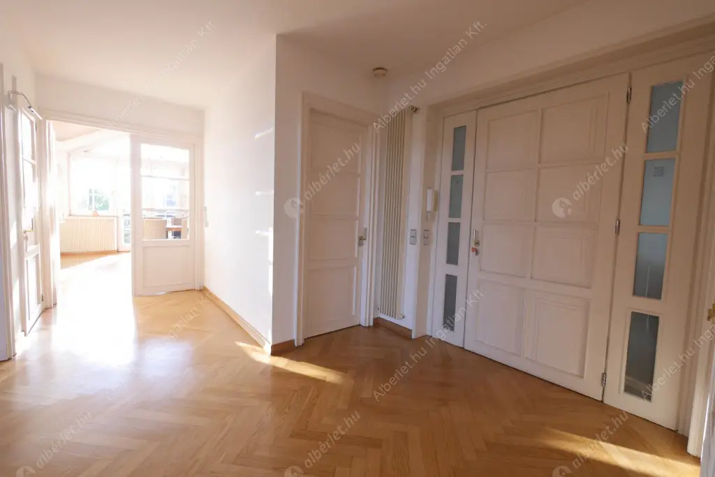 Kiadó albérlet 1003000 Ft/hó áron: Budapest, XI. kerület  Kelenhegyi út. Mérete: 141 nm, 5 szobás | Alberlet.hu - 6627091