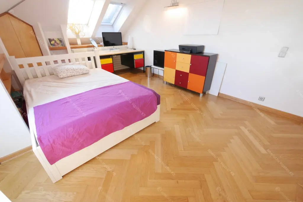 Kiadó albérlet 995000 Ft/hó áron: Budapest, XI. kerület  Kelenhegyi út. Mérete: 141 nm, 5 szobás | Alberlet.hu - 6682281