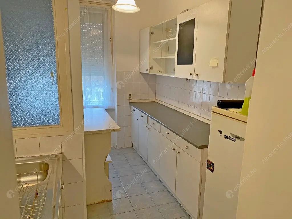 Kiadó albérlet 180000 Ft/hó áron: Budapest, XI. kerület  Kisköre tér. Mérete: 34 nm, 1 szobás | Alberlet.hu - 6587702