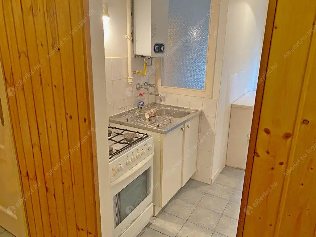 Kiadó albérlet 180000 Ft/hó áron: Budapest, XI. kerület  Kisköre tér. Mérete: 34 nm, 1 szobás | Alberlet.hu - 6587710