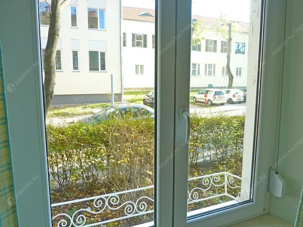 Kiadó albérlet 205000 Ft/hó áron: Budapest, XI. kerület  Kisköre tér. Mérete: 40 nm, 1 szobás | Alberlet.hu - 5842382