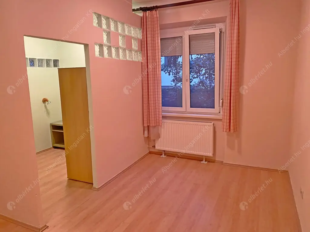 Kiadó albérlet 205000 Ft/hó áron: Budapest, XI. kerület  Kisköre tér. Mérete: 40 nm, 1 szobás | Alberlet.hu - 5842385