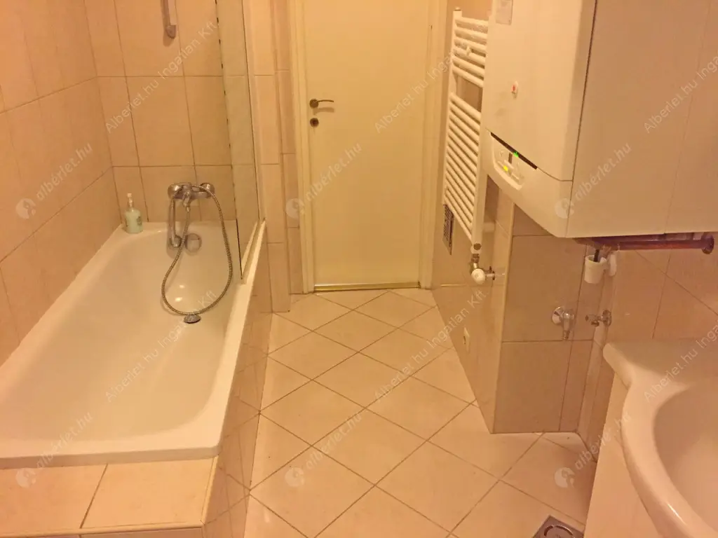 Kiadó albérlet 290000 Ft/hó áron: Budapest, XI. kerület  Köbölkút utca. Mérete: 65 nm, 2 szobás | Alberlet.hu - 6048328