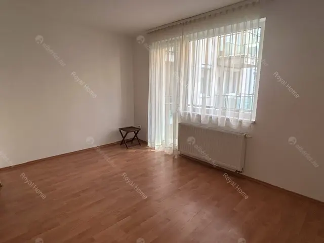 Kiadó albérlet 185000 Ft/hó áron: Budapest, XI. kerület  Kondorosi út. Mérete: 24 nm, 1 szobás | Alberlet.hu - 6676710