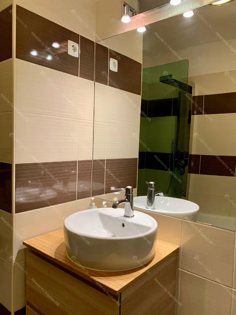 Kiadó albérlet 275000 Ft/hó áron: Budapest, XI. kerület  Kondorosi út. Mérete: 48 nm, 2 szobás | Alberlet.hu - 6679317