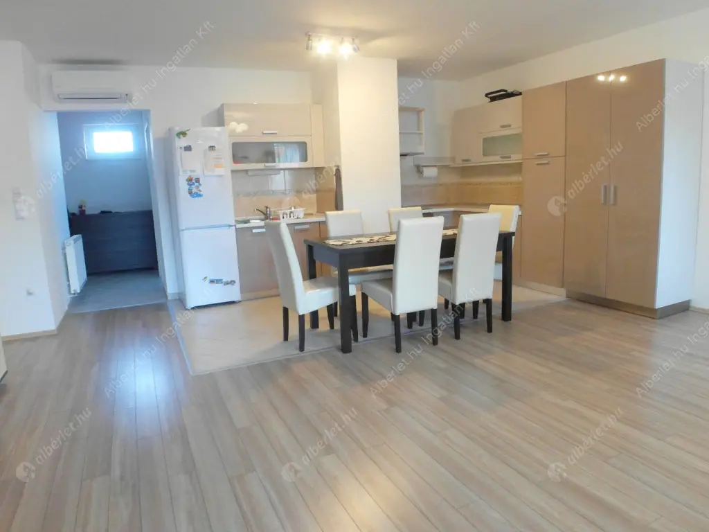 Kiadó albérlet 400000 Ft/hó áron: Budapest, XI. kerület  Kondorosi út. Mérete: 83 nm, 3 szobás | Alberlet.hu - 6571692