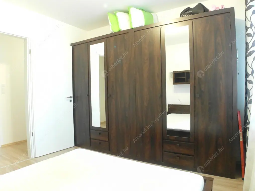 Kiadó albérlet 400000 Ft/hó áron: Budapest, XI. kerület  Kondorosi út. Mérete: 83 nm, 3 szobás | Alberlet.hu - 6571704