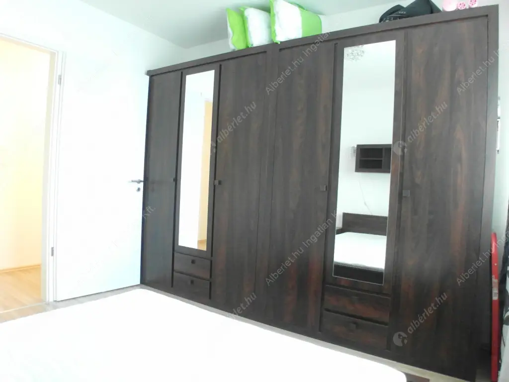 Kiadó albérlet 400000 Ft/hó áron: Budapest, XI. kerület  Kondorosi út. Mérete: 83 nm, 3 szobás | Alberlet.hu - 6571705