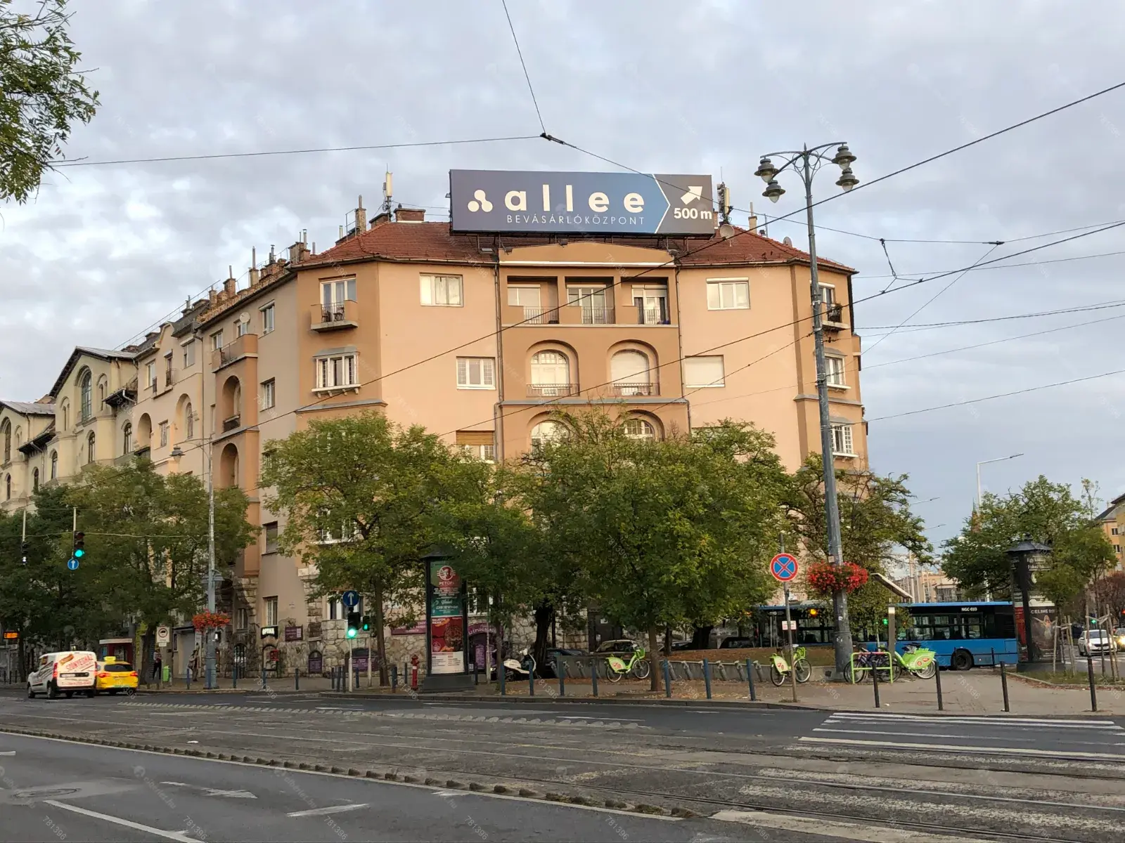 Kiadó albérlet 170000 Ft/hó áron: Budapest, XI. kerület  Kosztolányi Dezső tér. Mérete: 35 nm, 1 szobás | Alberlet.hu - 6782631