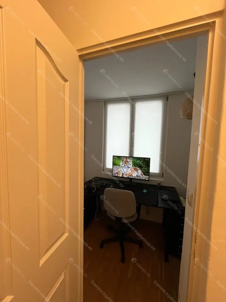 Kiadó albérlet 300000 Ft/hó áron: Budapest, XI. kerület  Kosztolányi Dezső tér. Mérete: 54 nm, 2 szobás | Alberlet.hu - 6675550