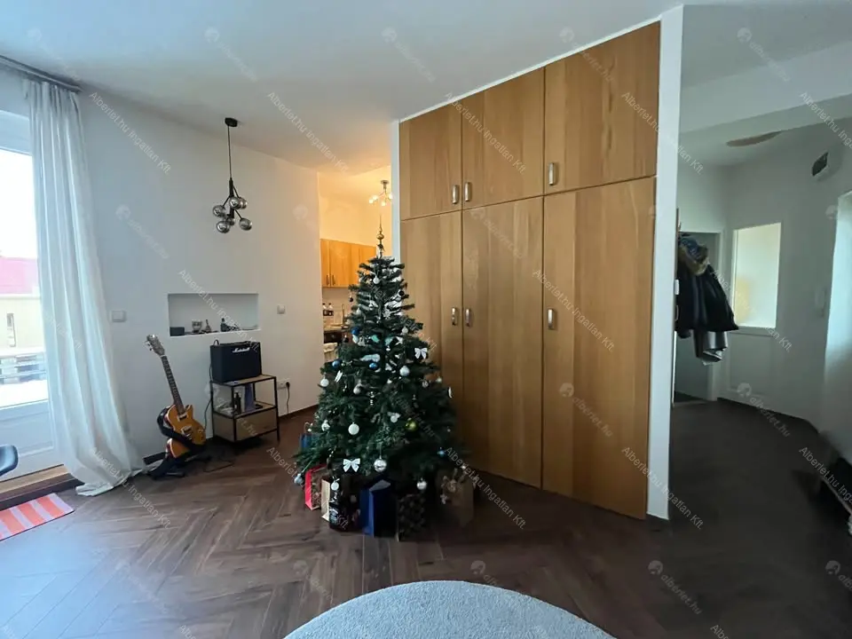 Kiadó albérlet 300000 Ft/hó áron: Budapest, XI. kerület  Kosztolányi Dezső tér. Mérete: 54 nm, 2 szobás | Alberlet.hu - 6677931