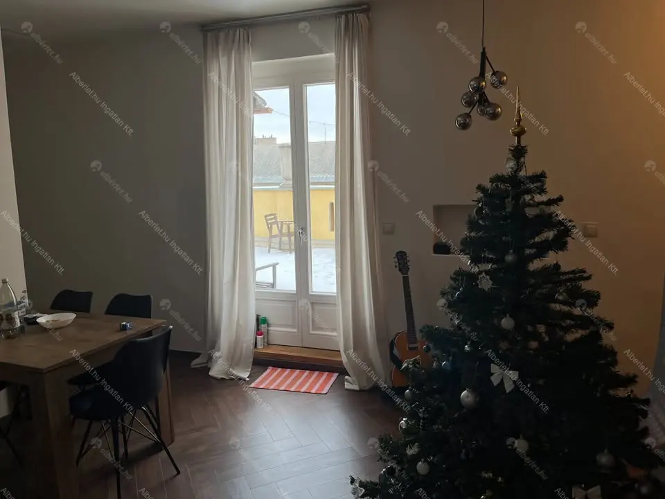 Kiadó albérlet 300000 Ft/hó áron: Budapest, XI. kerület  Kosztolányi Dezső tér. Mérete: 54 nm, 2 szobás | Alberlet.hu - 6677935