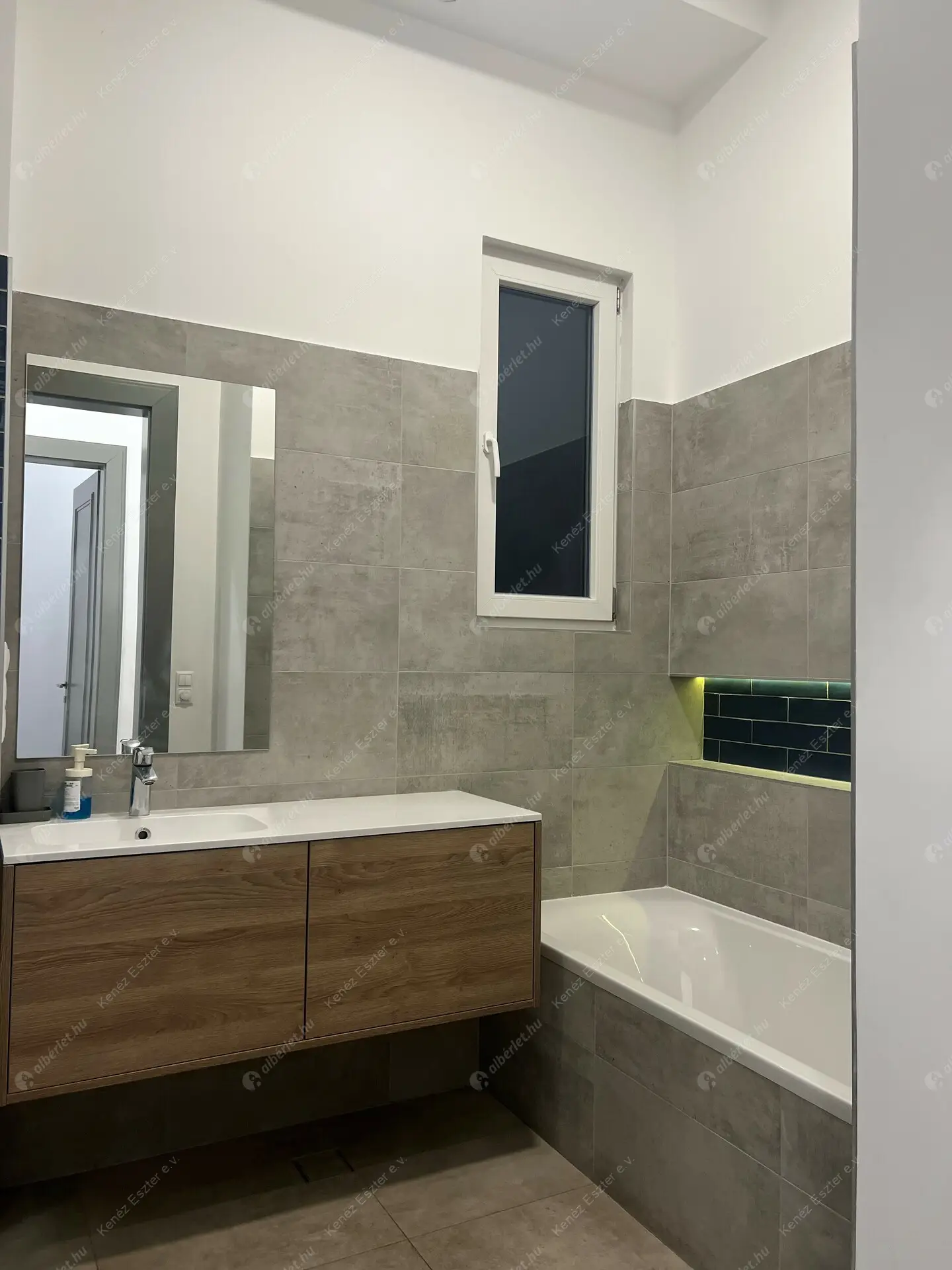 Kiadó albérlet 700000 Ft/hó áron: Budapest, XI. kerület  Lágymányosi utca. Mérete: 101 nm, 3 szobás | Alberlet.hu - 6310790