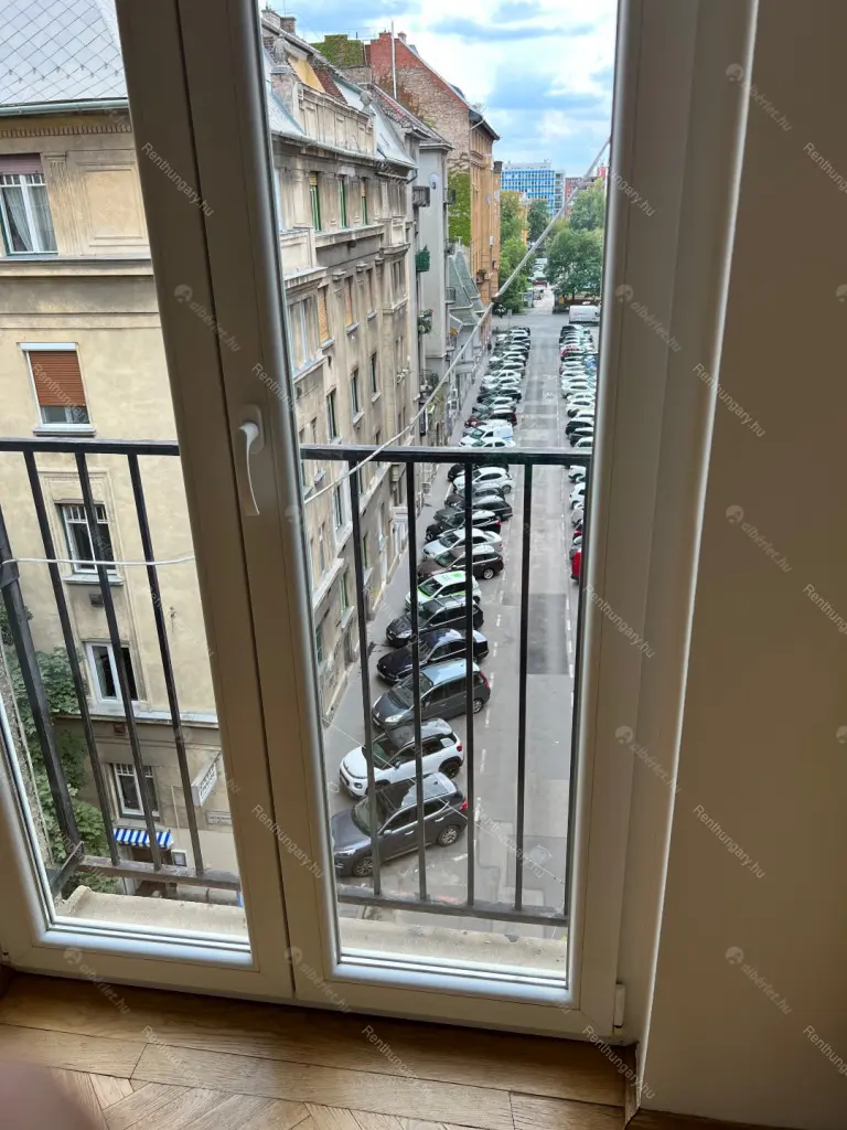 Kiadó albérlet 360000 Ft/hó áron: Budapest, XI. kerület  Lágymányosi utca. Mérete: 72 nm, 3 szobás | Alberlet.hu - 6708520